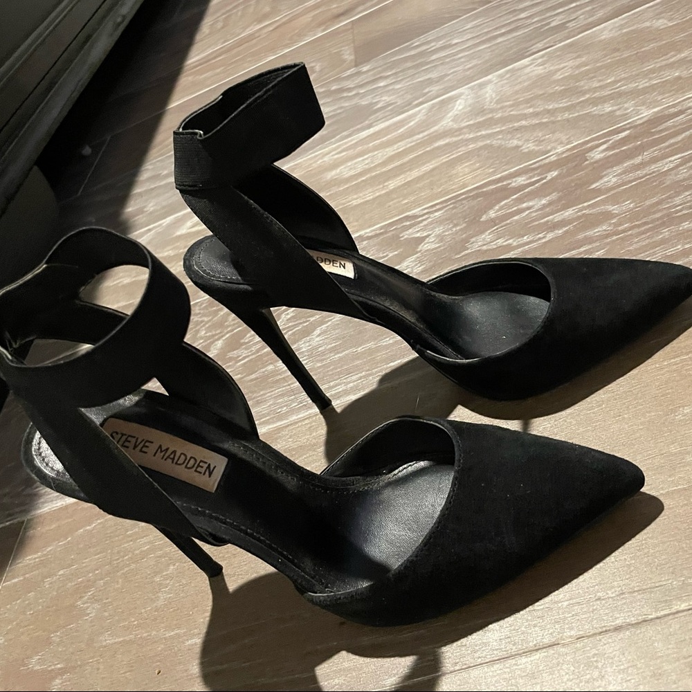 Steve Madden pumps